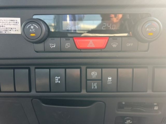 ISUZU ELF 2024 Image 31