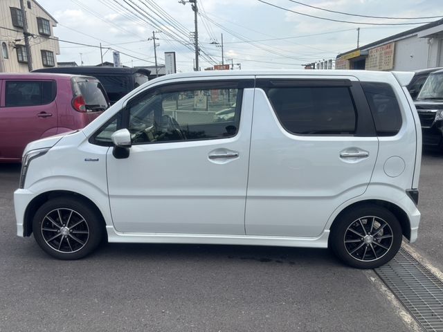 SUZUKI WAGON R STINGRAY 2017 Image 31