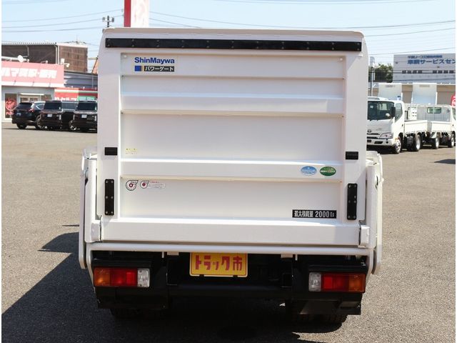 HINO DUTRO 2018 Image 31