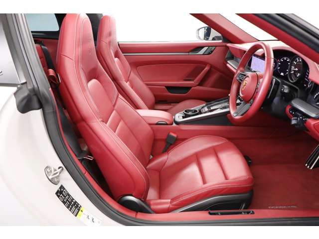 PORSCHE 911 2021 Image 31