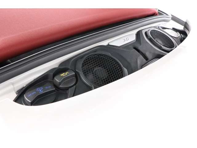 PORSCHE 911 2021 Image 31