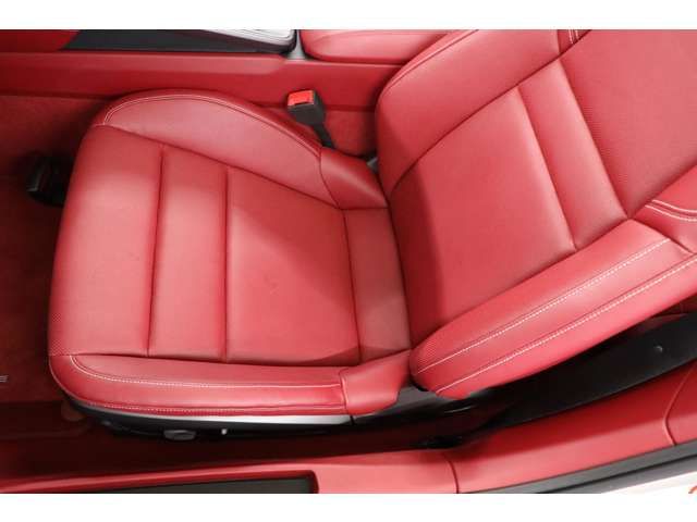 PORSCHE 911 2021 Image 31