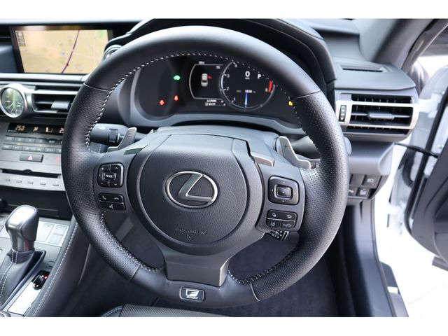 TOYOTA LEXUS RC300H 2022 Image 31