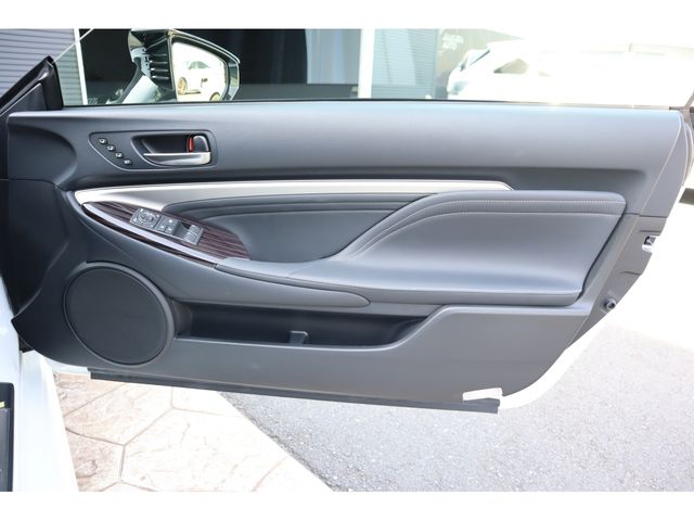 TOYOTA LEXUS RC300H 2022 Image 31