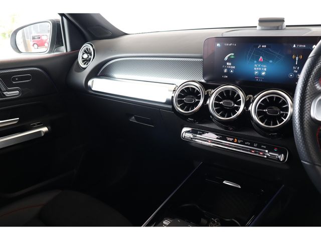 MERCEDES BENZ GLB 2021 Image 31