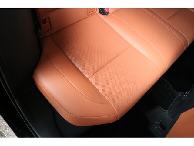 TOYOTA LEXUS UX250H 2018 Image 31