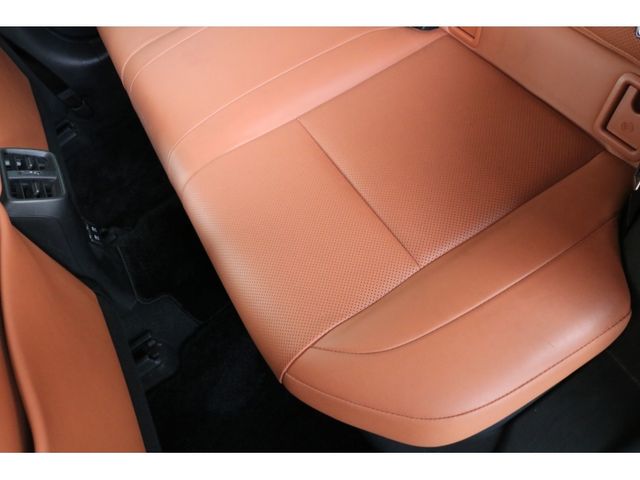 TOYOTA LEXUS UX250H 2018 Image 31