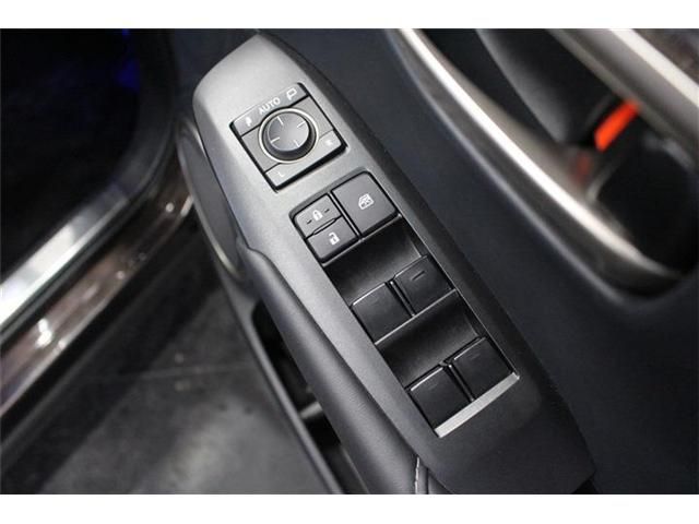 TOYOTA LEXUS NX300H AWD 2014 Image 31