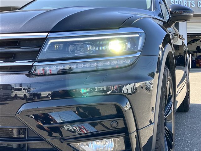 VOLKSWAGEN TIGUAN 2018 Image 31