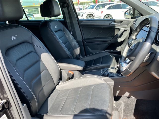 VOLKSWAGEN TIGUAN 2018 Image 31