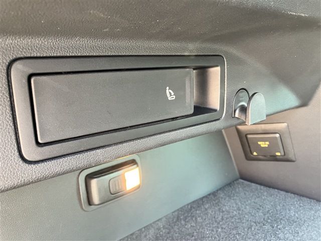 VOLKSWAGEN TIGUAN 2018 Image 31