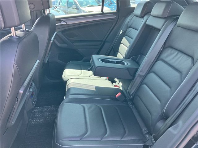 VOLKSWAGEN TIGUAN 2018 Image 31