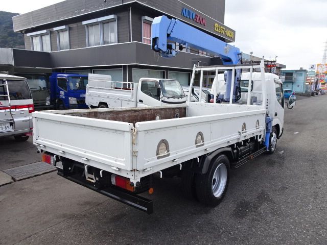 HINO DUTRO 2008 Image 31