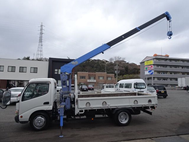 HINO DUTRO 2008 Image 31