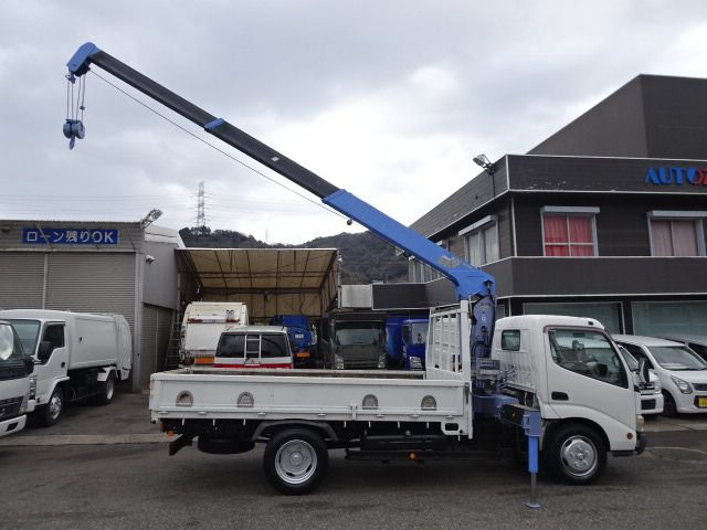 HINO DUTRO 2008 Image 31