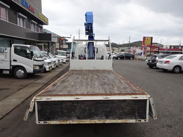 HINO DUTRO 2008 Image 31