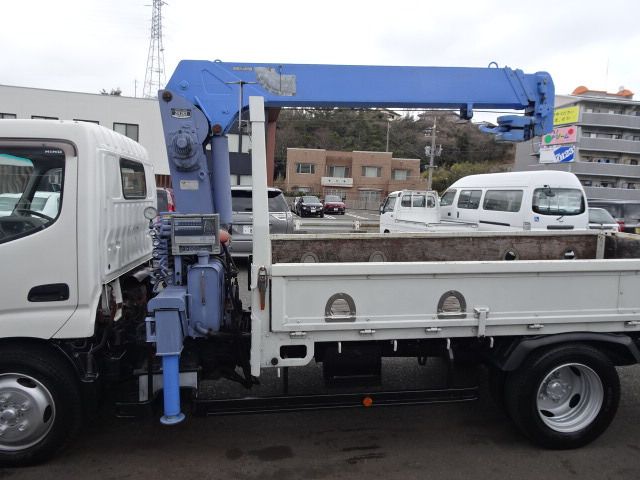 HINO DUTRO 2008 Image 31