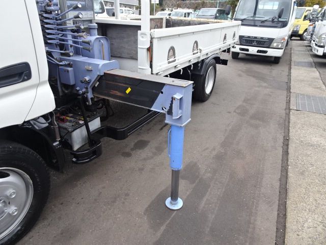 HINO DUTRO 2008 Image 31