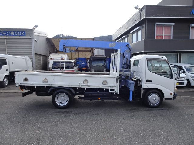 HINO DUTRO 2008 Image 31