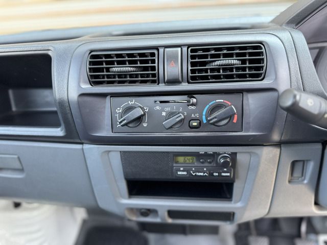 MITSUBISHI MINICAB TRUCK 2009 Image 31