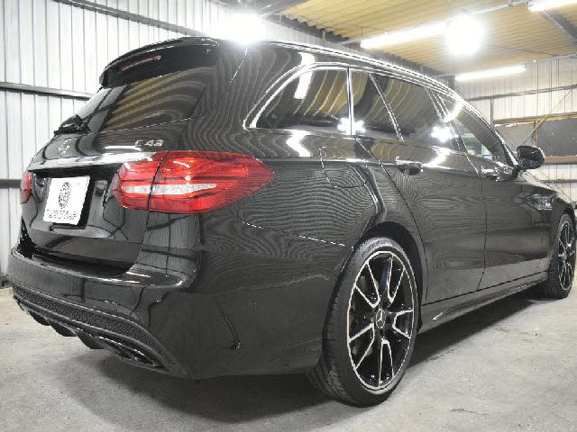 MERCEDES BENZ MERCEDES AMG C STATI 2018 Image 31