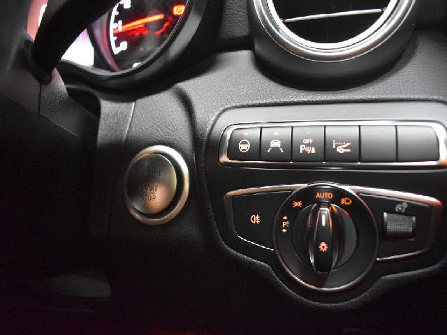 MERCEDES BENZ MERCEDES AMG C STATI 2018 Image 31