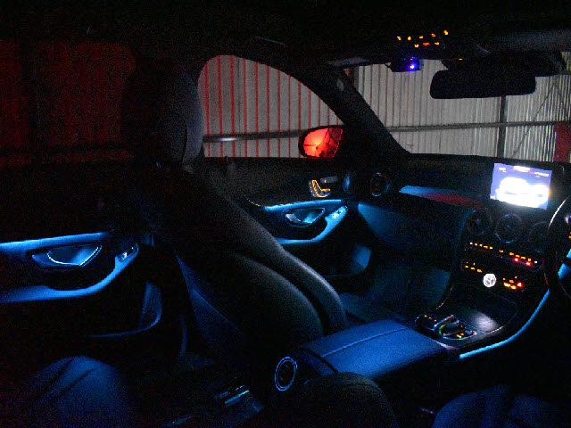 MERCEDES BENZ MERCEDES AMG C STATI 2018 Image 31