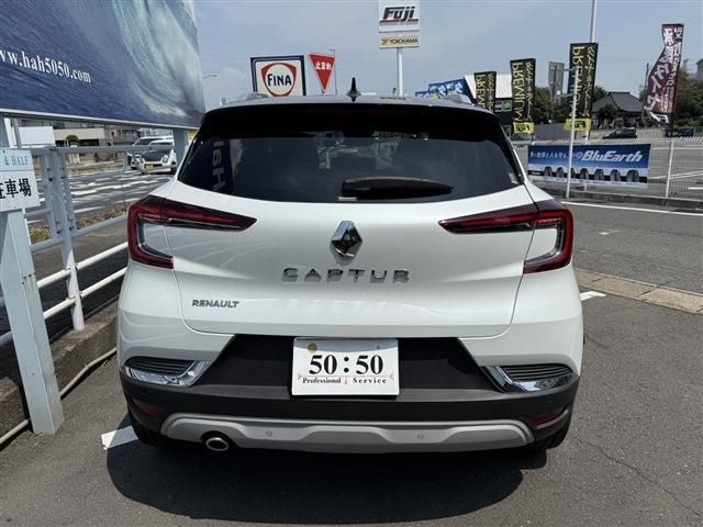 RENAULT CAPTUR 2021 Image 31