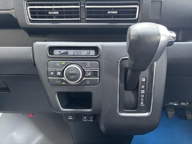 DAIHATSU ATRAI VAN 2022 Image 31