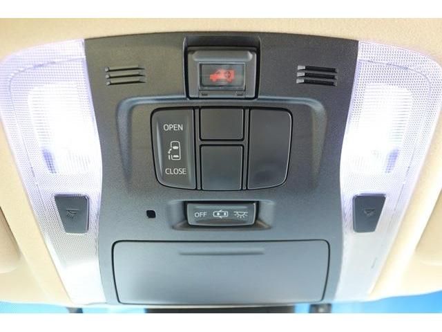 TOYOTA VELLFIRE 2018 Image 31