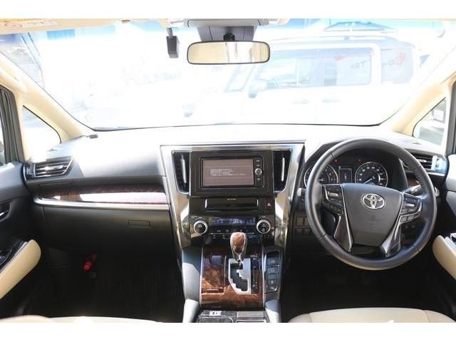 TOYOTA VELLFIRE 2018 Image 31