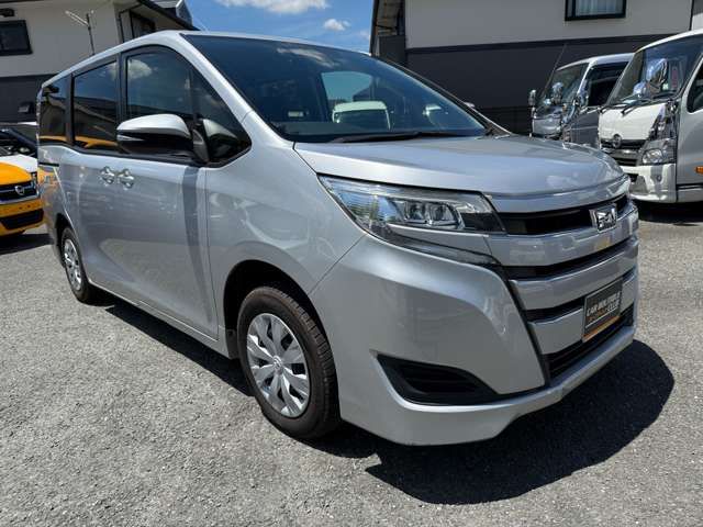 TOYOTA NOAH 2018 Image 31