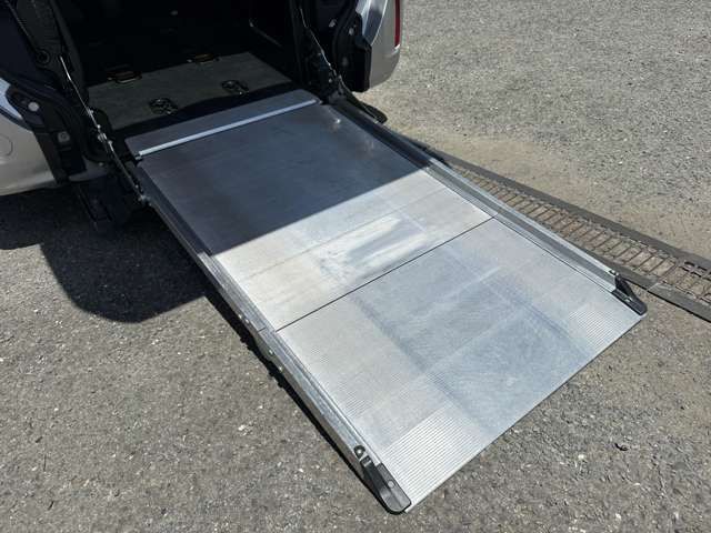 TOYOTA NOAH 2018 Image 31