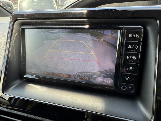 TOYOTA NOAH 2018 Image 31