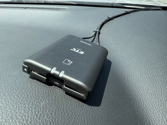 TOYOTA NOAH 2018 Image 31