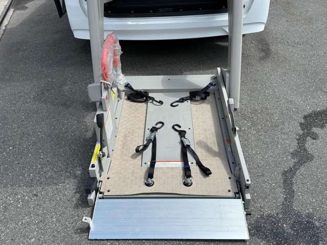 NISSAN SERENA  WG 2017 Image 31