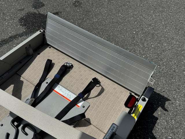 NISSAN SERENA  WG 2017 Image 31