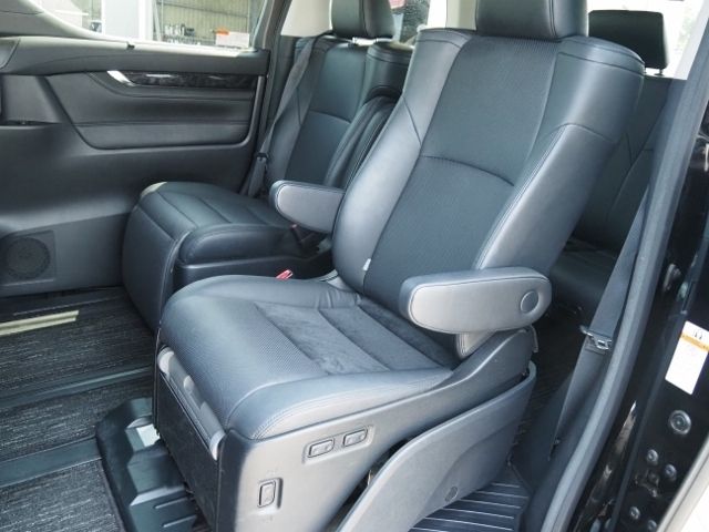 TOYOTA VELLFIRE  HYBRID 4WD 2019 Image 31