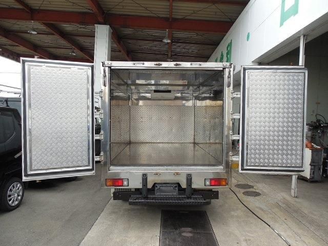 HINO DUTRO 2012 Image 31