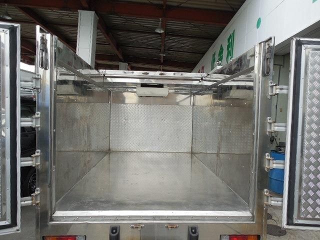 HINO DUTRO 2012 Image 31