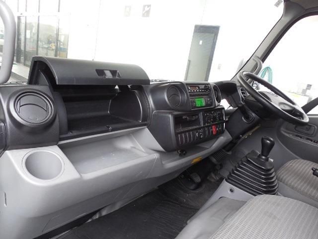 HINO DUTRO 2012 Image 31