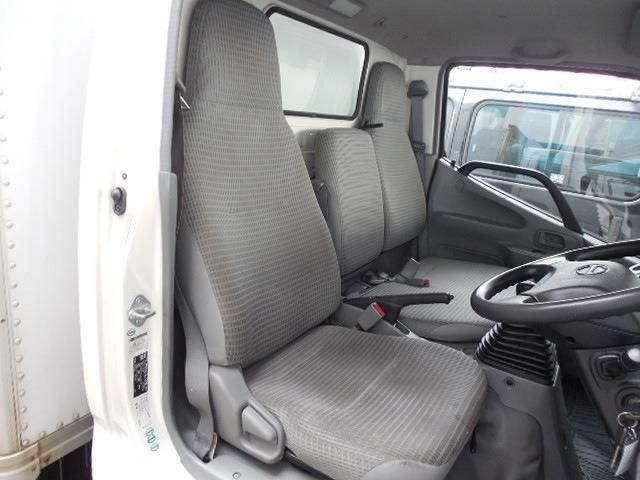 HINO DUTRO 2012 Image 31