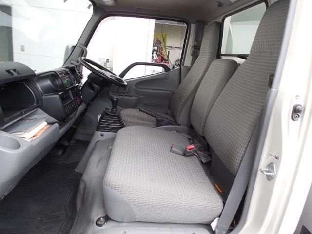 HINO DUTRO 2012 Image 31