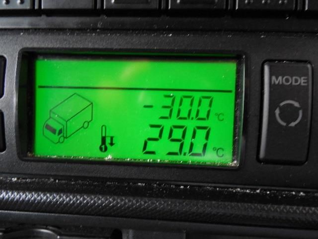 HINO DUTRO 2012 Image 31