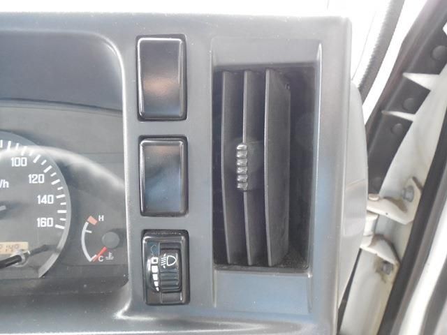 ISUZU ELF 2016 Image 31