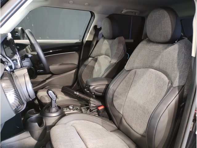 BMW MINI COOPER S 5DOOR 2022 Image 31