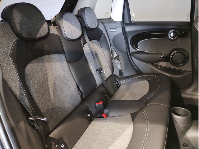 BMW MINI COOPER S 5DOOR 2022 Image 31