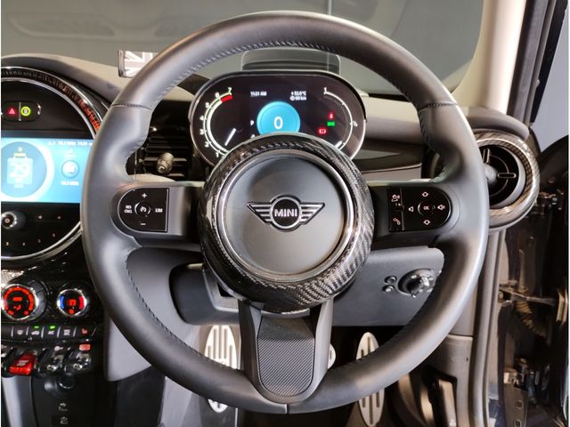 BMW MINI COOPER S 5DOOR 2022 Image 31