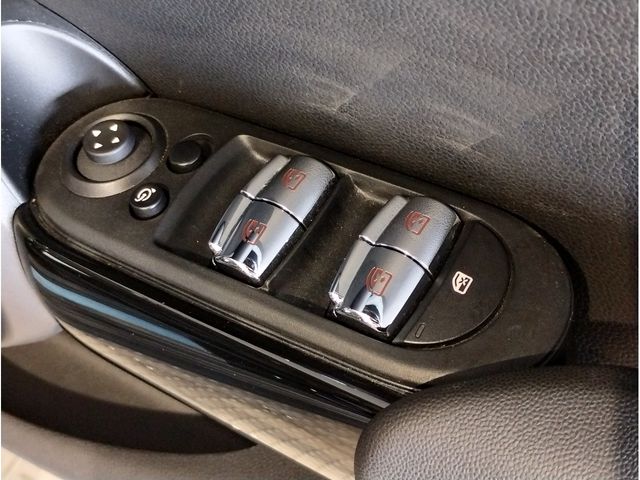 BMW MINI COOPER S 5DOOR 2022 Image 31