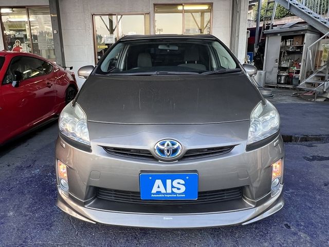 TOYOTA PRIUS 2011 Image 31